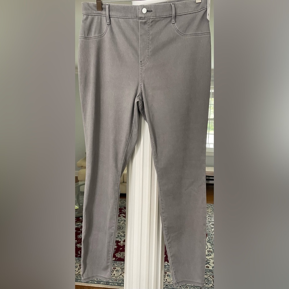 Time tru women’s high rise stretch fitted gray pants size XL (16-18 ) pull on .